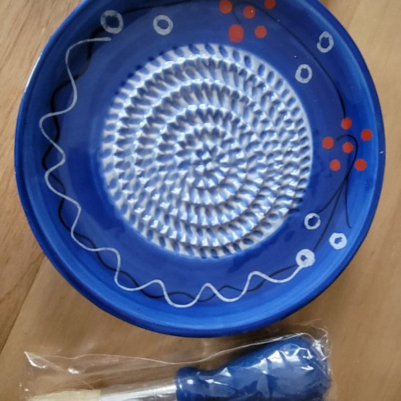 garlic grater plate with brush and peeler blue white - Picture 4 of 9